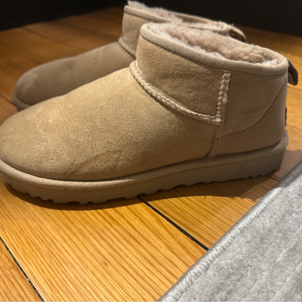 Ugg Classic Ultra Mini in Sand